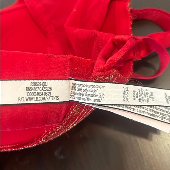Victoria’s Secret Lined Demi Red and Gold Red Bra Size 38DDD - Picture 11 of 12